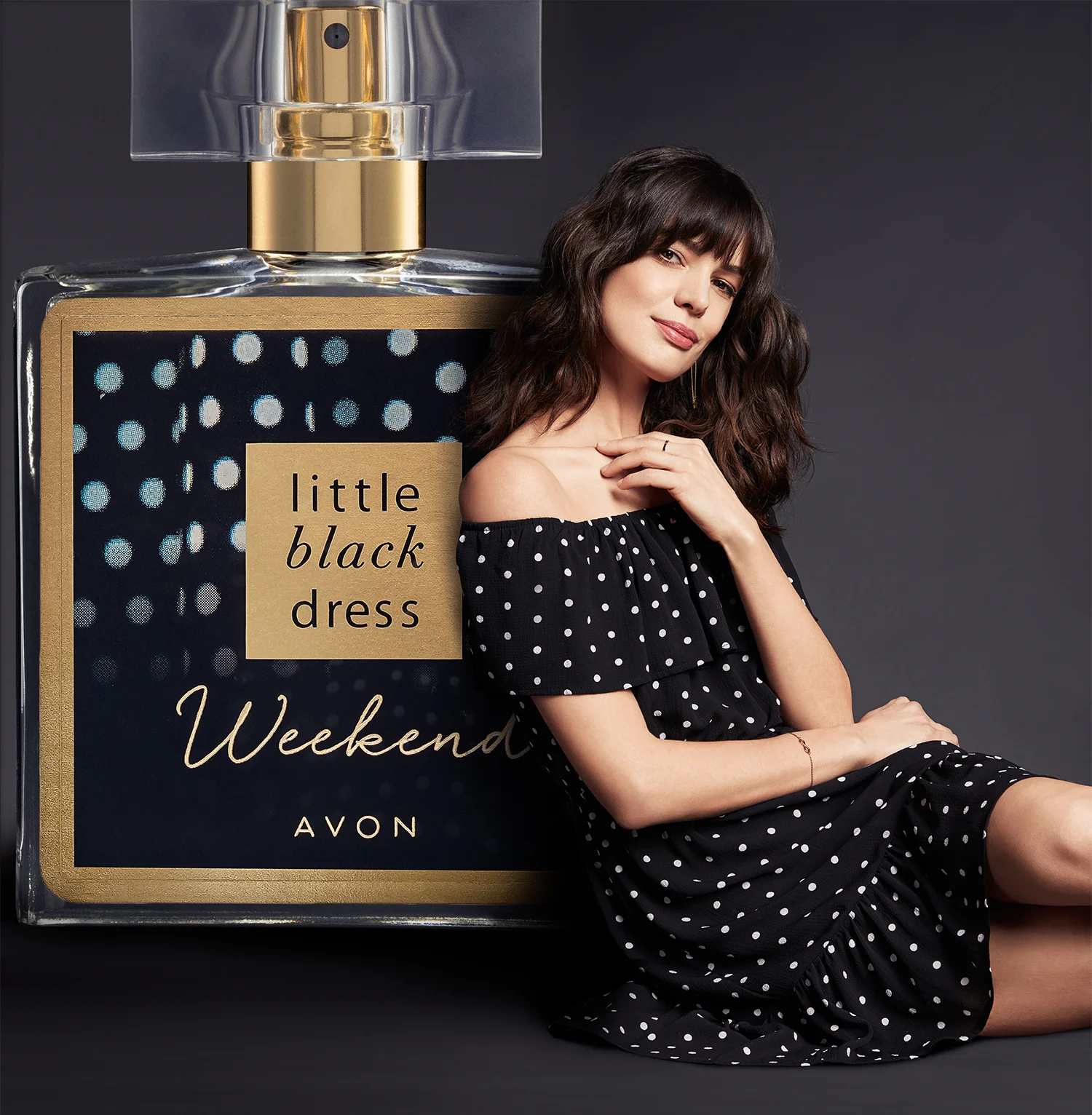 Lady in black — photo 4 of 6