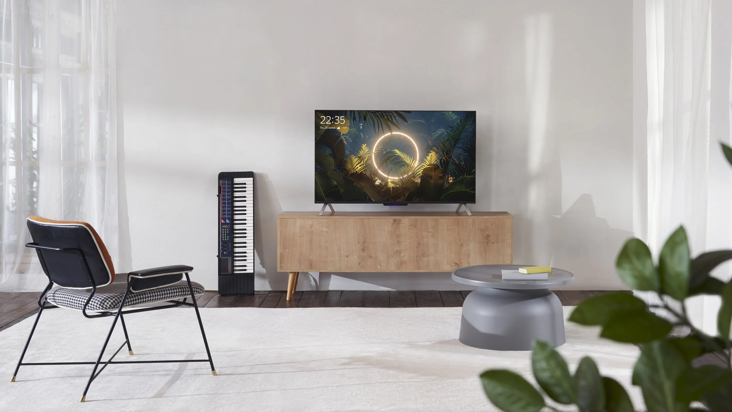 Yandex TV Station 2 — photo 4 of 11