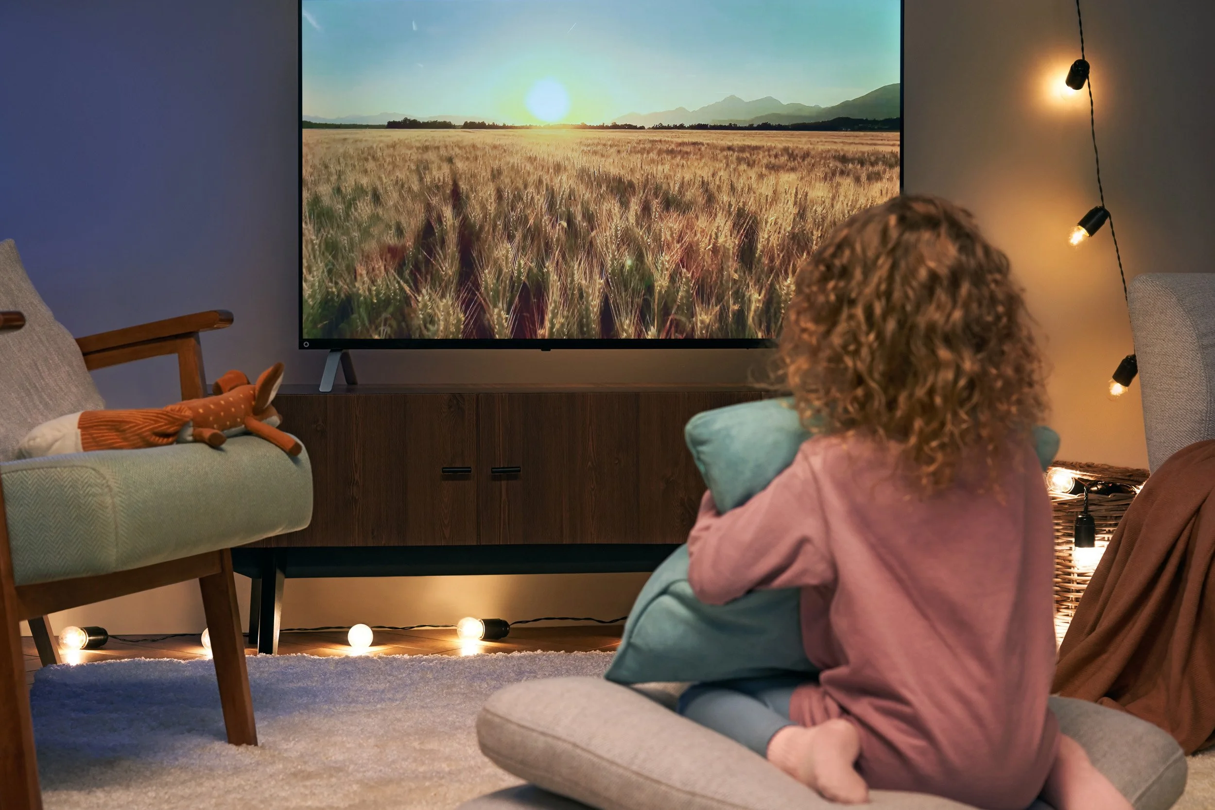 Yandex TV Station — photo 3 of 9