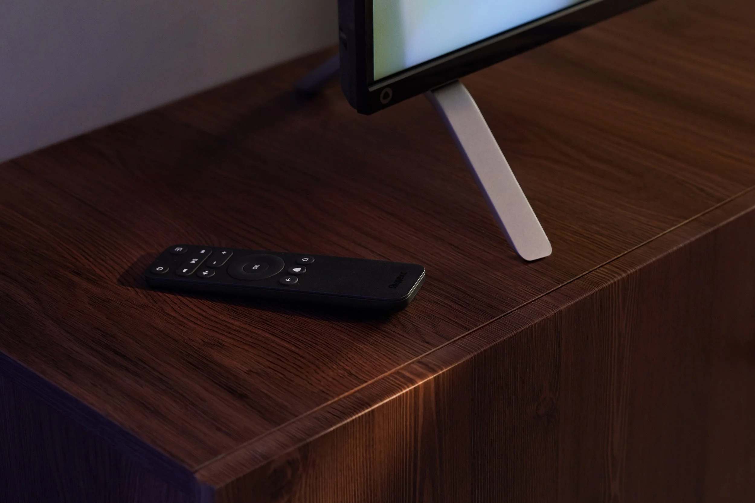 Yandex TV Station — photo 6 of 9